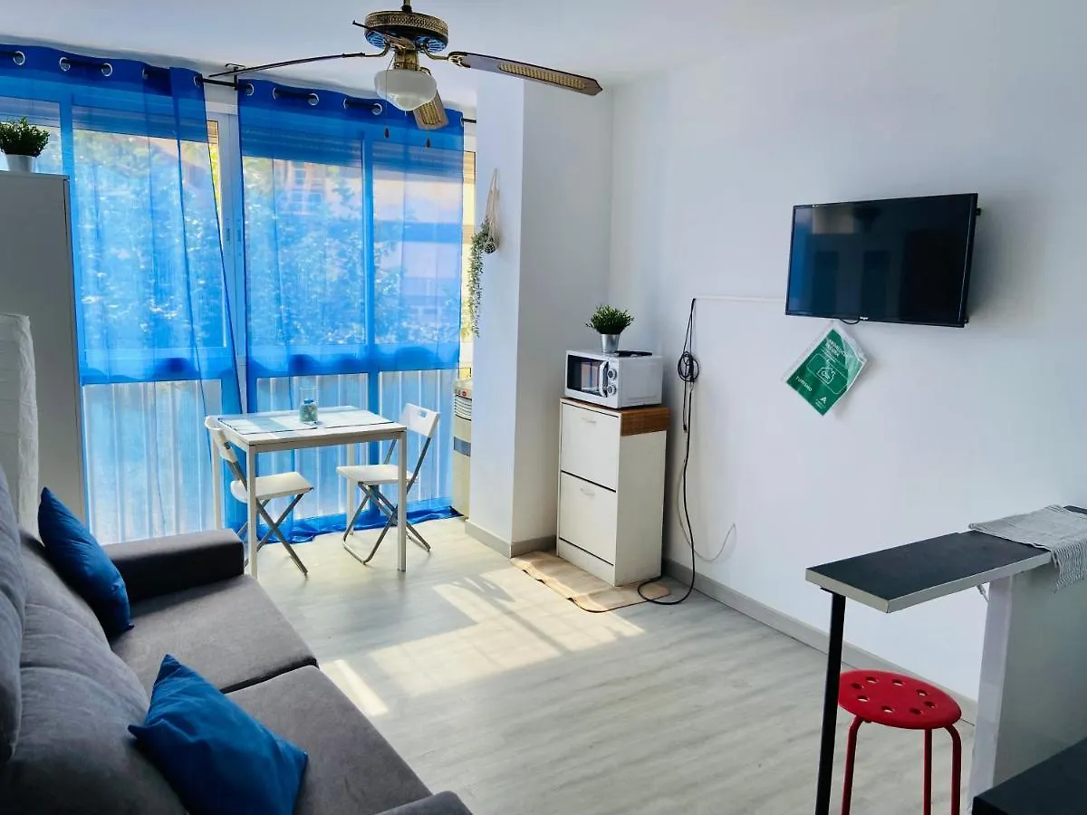 Estudio En Urbanizacion Tres Caballos, Playamar Torremolinos Spanje