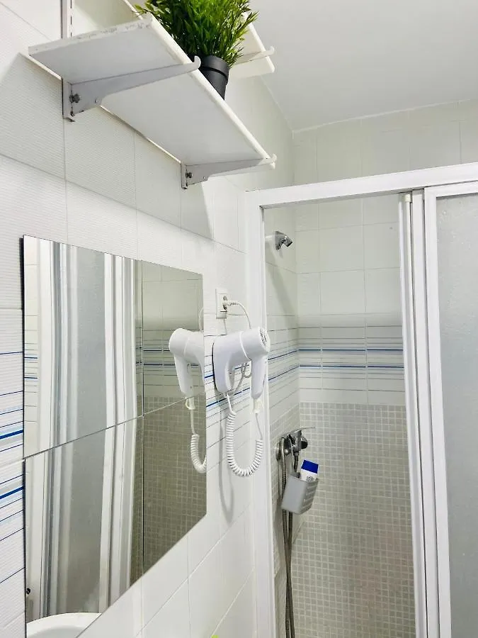 Apartment Estudio En Urbanizacion Tres Caballos, Playamar Torremolinos