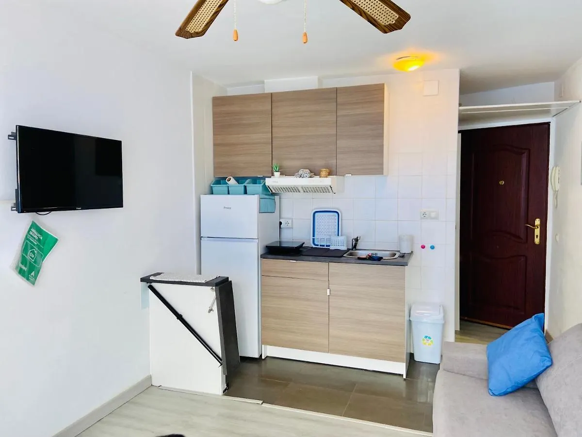 Apartment Estudio En Urbanizacion Tres Caballos, Playamar Torremolinos
